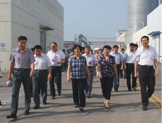 一、	山东省政协副主席赵玉兰来集团就文明诚信建设工作进行视察