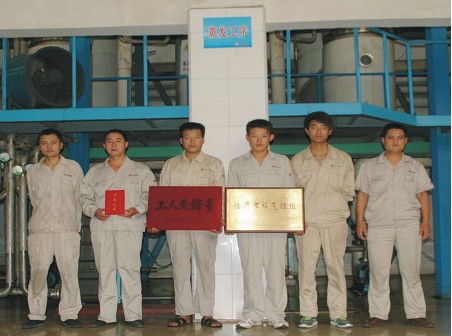 发挥积极作用 创建模范班组